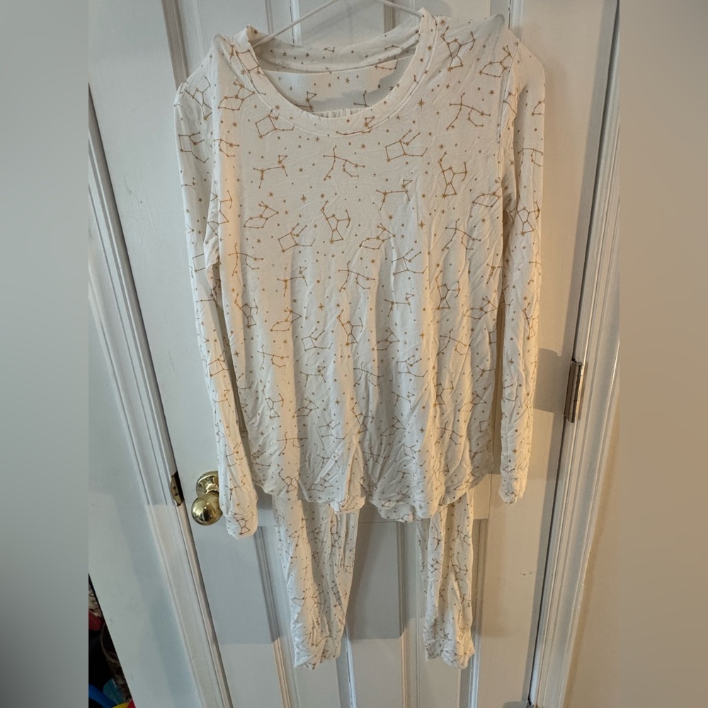 Women’s Cream Constellation Long-Sleeve Top